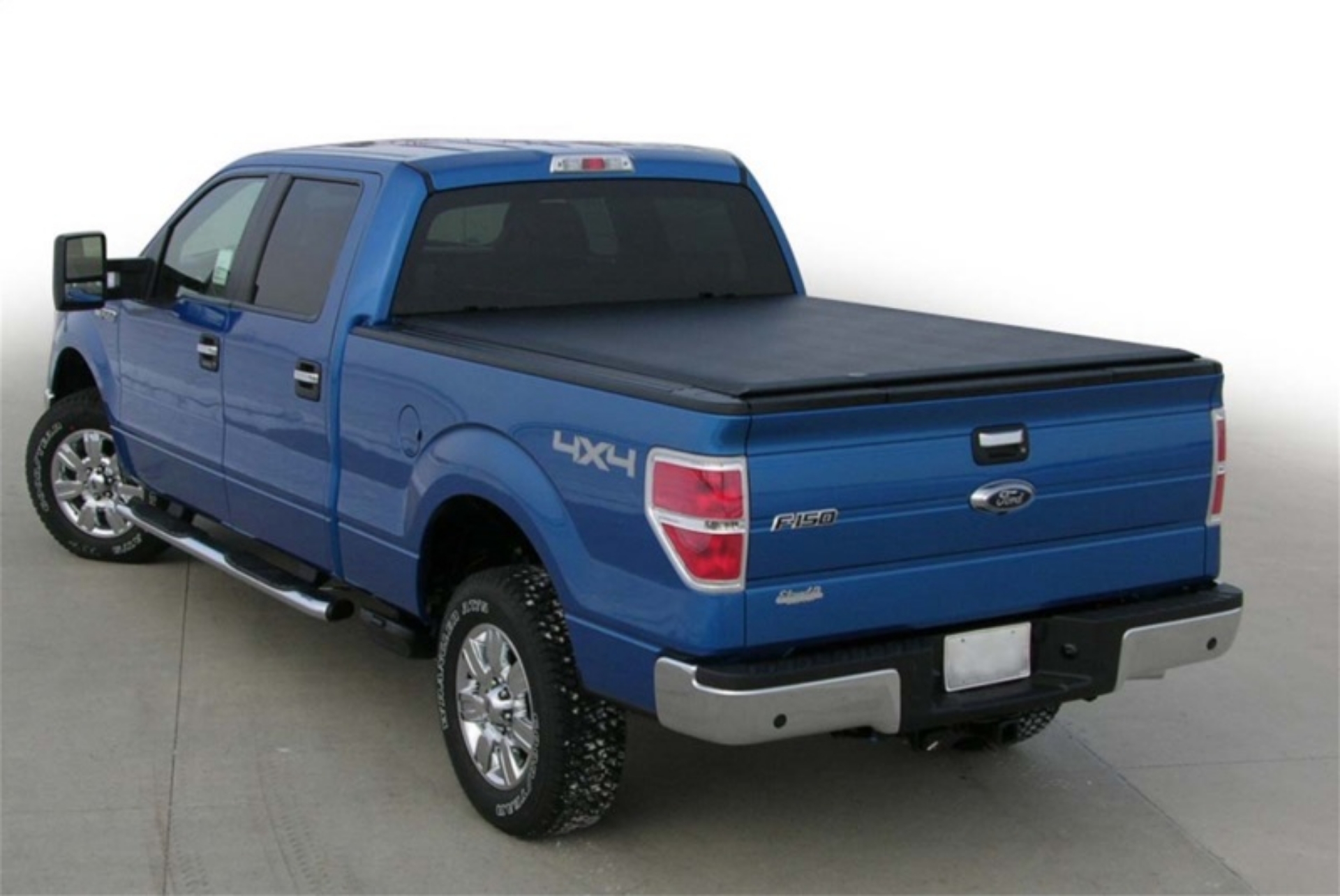 Picture of Access Lorado 2017+ Ford F-250-F-350-F-450 8ft Bed Roll-Up Cover