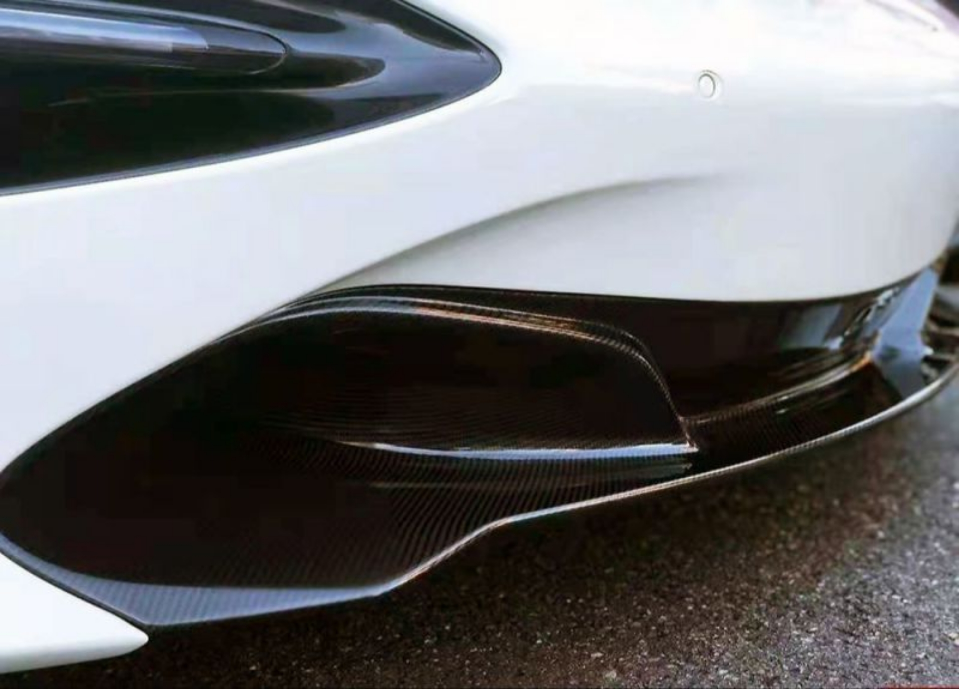 Picture of VR Aero McLaren 720S Carbon Fiber Front Bumper